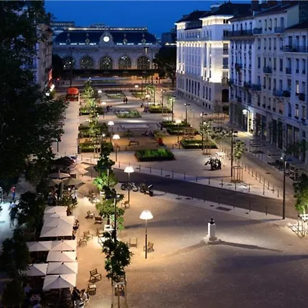 Duplex Calme Brotteaux, Parc Tete D'or *