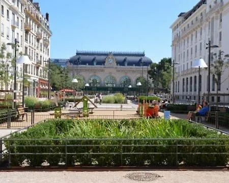 Apartamento Duplex Calme Brotteaux, Parc Tete D'or *
